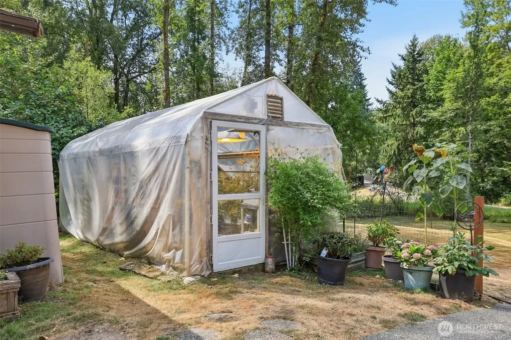17209 W Riverside Drive Bothell WA 98011