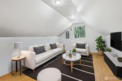 17209 W Riverside Drive Bothell WA 98011