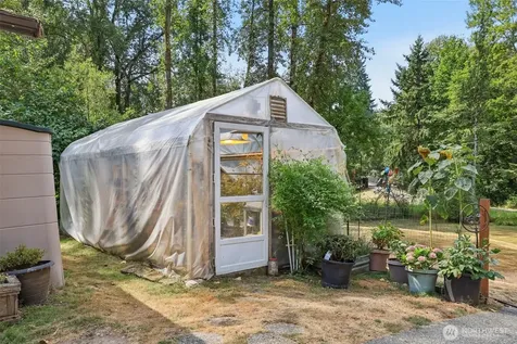 17209 W Riverside Drive Bothell WA 98011