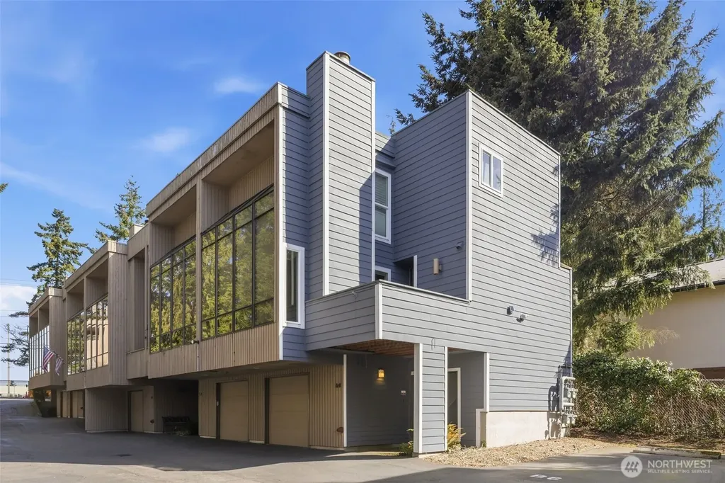 1417 N 200th Street Shoreline WA 98133