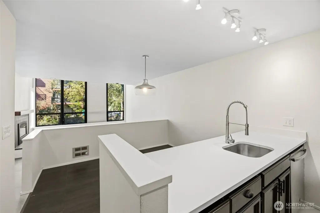 1417 N 200th Street Shoreline WA 98133