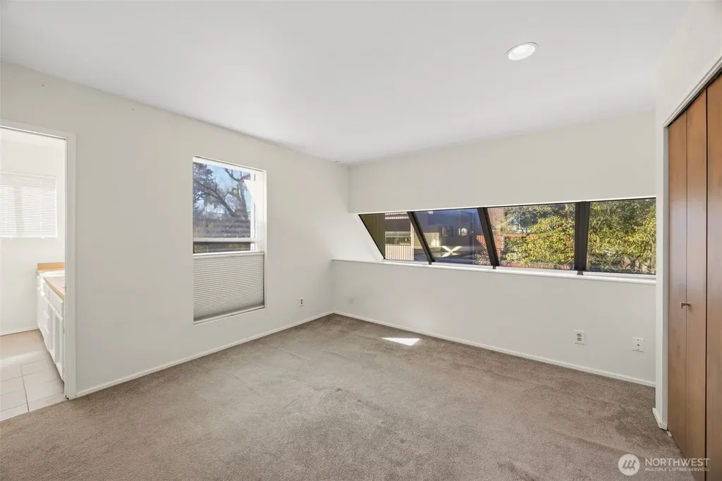 1417 N 200th Street Shoreline WA 98133