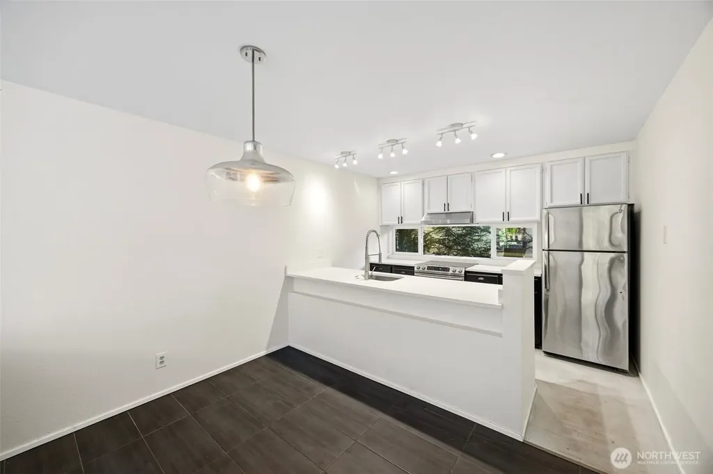 1417 N 200th Street Shoreline WA 98133
