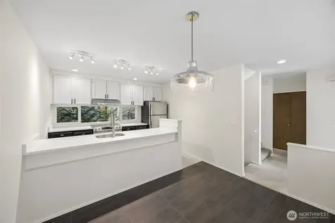 1417 N 200th Street Shoreline WA 98133