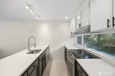 1417 N 200th Street Shoreline WA 98133