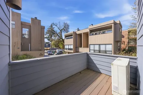 1417 N 200th Street Shoreline WA 98133