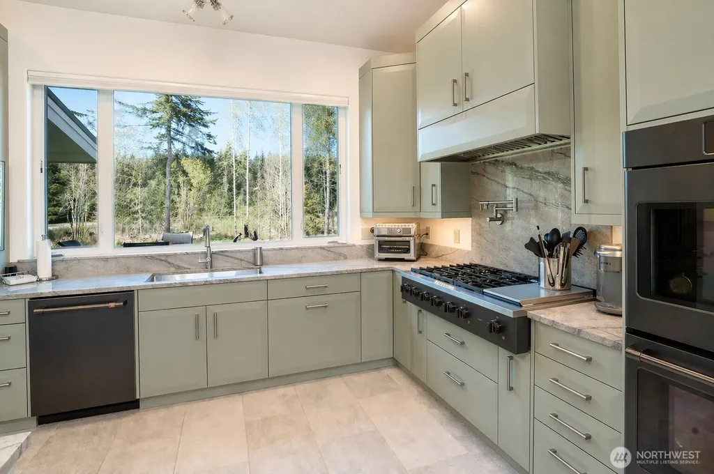 216 Huckleberry Hill Drive Port Angeles WA 98363
