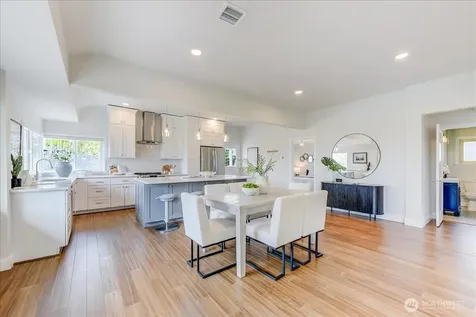 3228 57th Avenue SW Seattle WA 98116