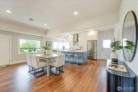 3228 57th Avenue SW Seattle WA 98116
