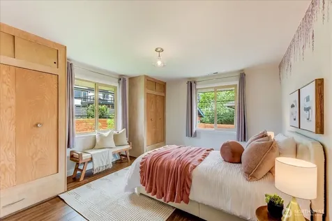 3228 57th Avenue SW Seattle WA 98116