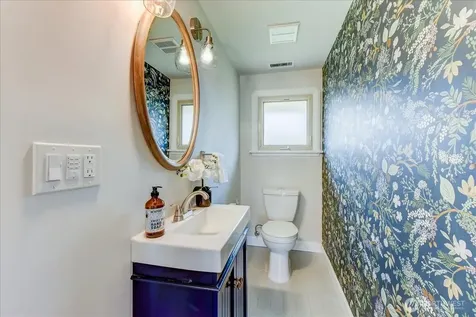 3228 57th Avenue SW Seattle WA 98116