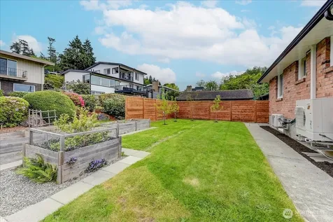 3228 57th Avenue SW Seattle WA 98116