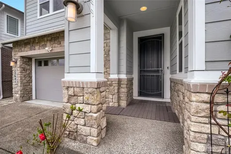23641 SE 269th Court Maple Valley WA 98038
