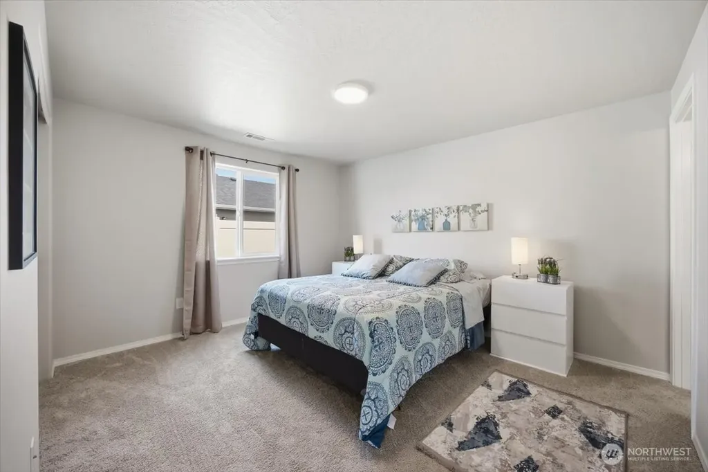 700 Regina Place Grandview WA 98930