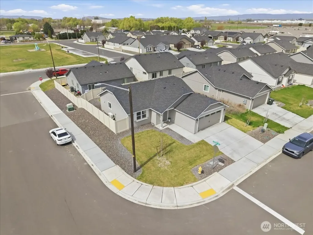 700 Regina Place Grandview WA 98930