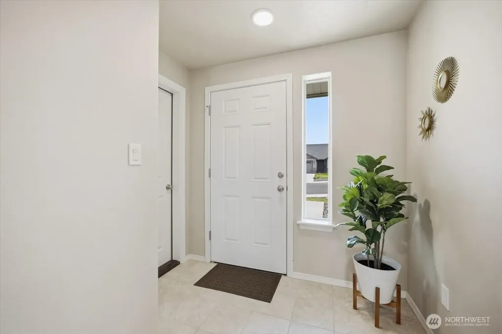 700 Regina Place Grandview WA 98930
