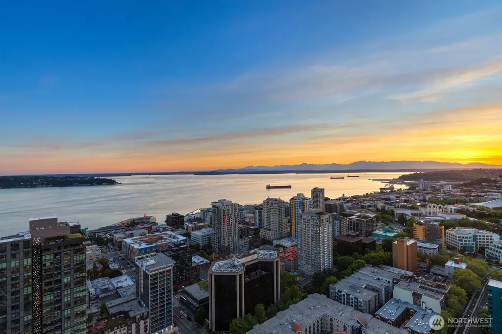 588 Bell Street Seattle WA 98121