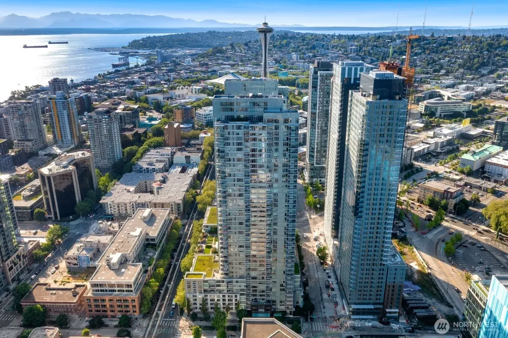 588 Bell Street Seattle WA 98121
