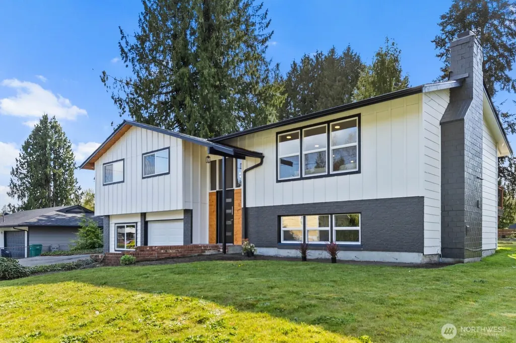 2506 101st Avenue NE Lake Stevens WA 98258