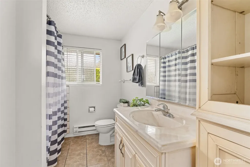 103 Hillcrest Drive Elma WA 98541