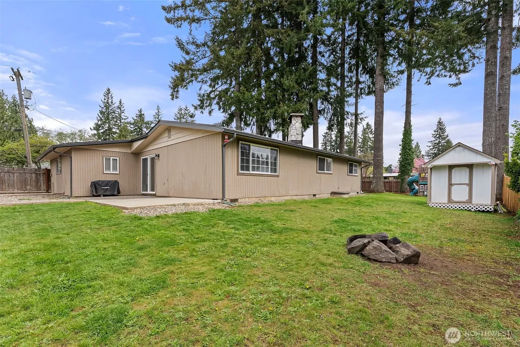 103 Hillcrest Drive Elma WA 98541