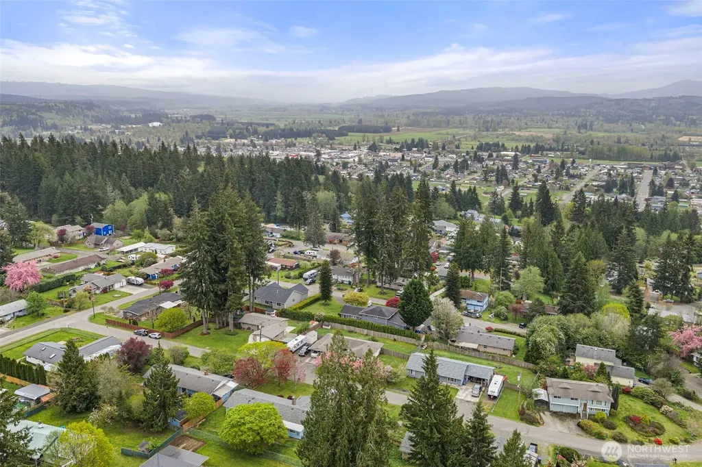 103 Hillcrest Drive Elma WA 98541