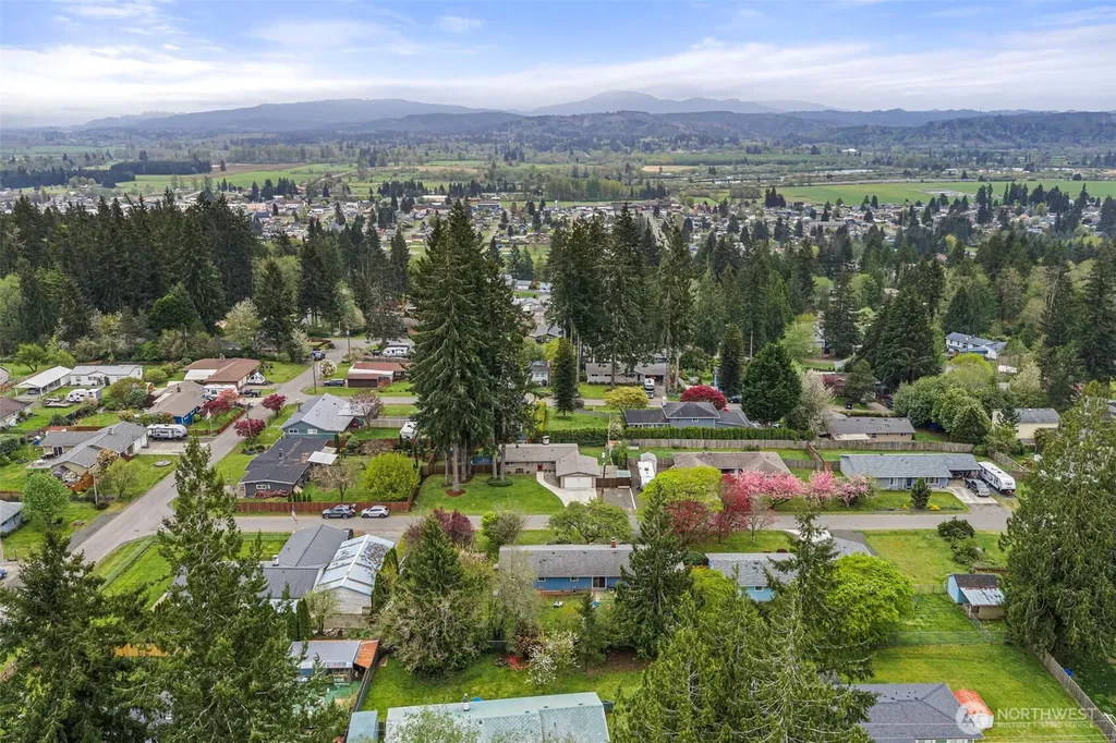 103 Hillcrest Drive Elma WA 98541