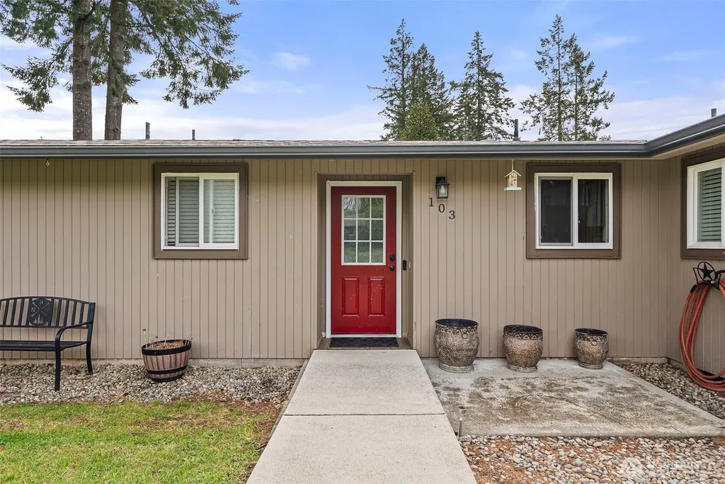 103 Hillcrest Drive Elma WA 98541