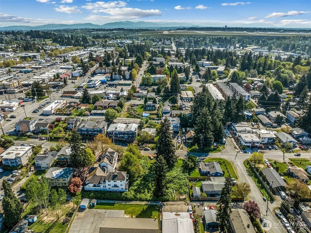 15439 9th Avenue SW Burien WA 98166