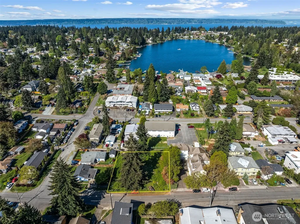 15439 9th Avenue SW Burien WA 98166