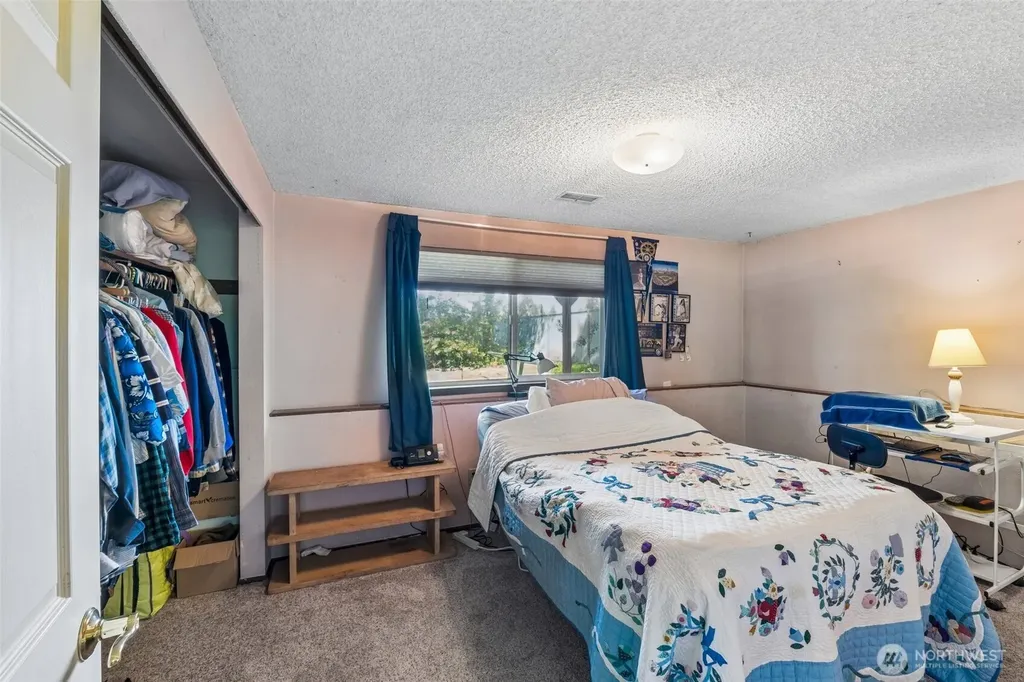 16224 17th Avenue Ct E Tacoma WA 98445