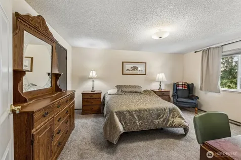 16224 17th Avenue Ct E Tacoma WA 98445
