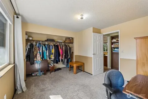 16224 17th Avenue Ct E Tacoma WA 98445