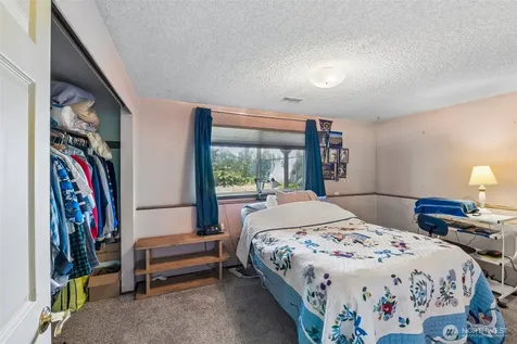 16224 17th Avenue Ct E Tacoma WA 98445