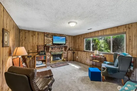 16224 17th Avenue Ct E Tacoma WA 98445