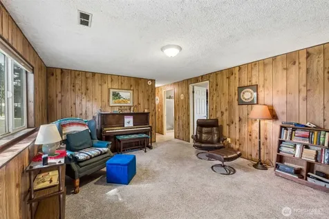 16224 17th Avenue Ct E Tacoma WA 98445