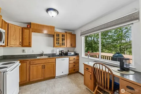 16224 17th Avenue Ct E Tacoma WA 98445