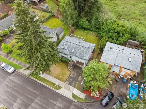 4826 S 49th Street Tacoma WA 98409