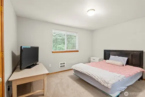 4826 S 49th Street Tacoma WA 98409