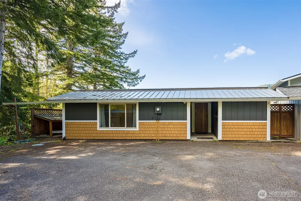 42 Storman Place Port Angeles WA 98363