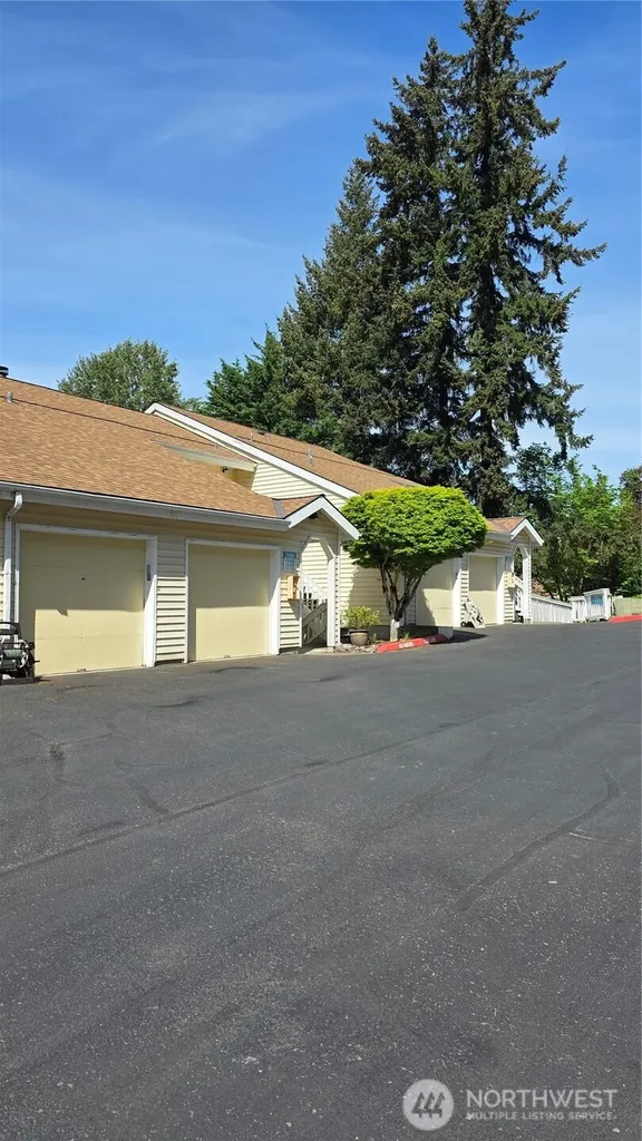 2680 118th Avenue SE Bellevue WA 98005