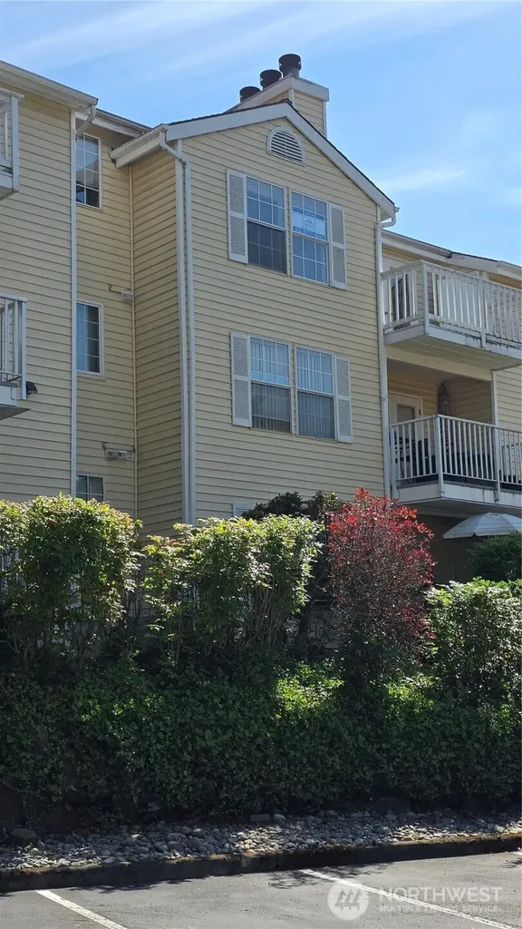 2680 118th Avenue SE Bellevue WA 98005