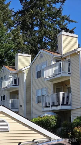 2680 118th Avenue SE Bellevue WA 98005