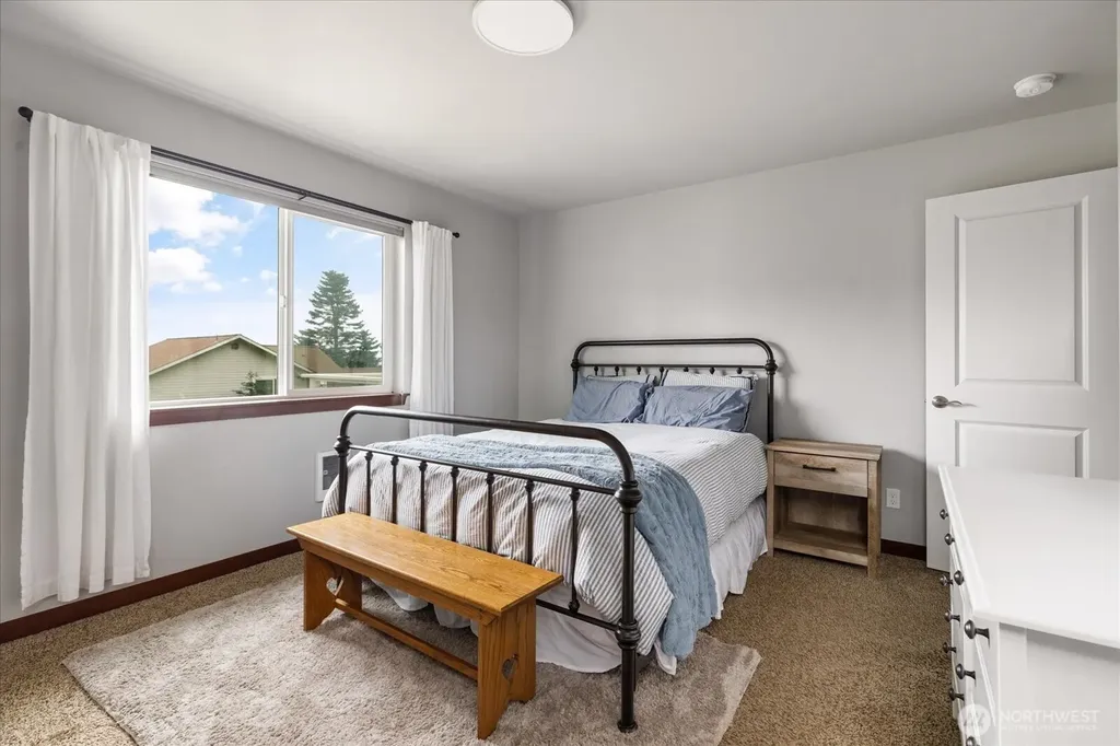 1070 Halsey Drive Coupeville WA 98239
