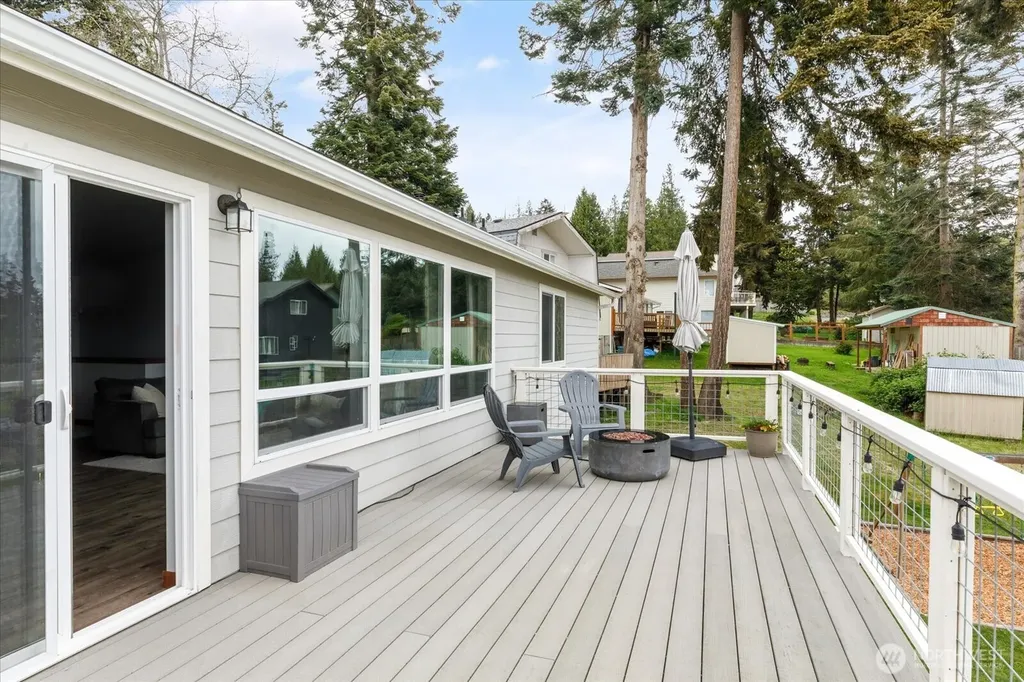 1070 Halsey Drive Coupeville WA 98239