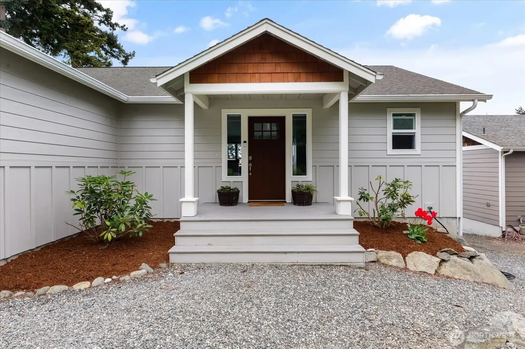1070 Halsey Drive Coupeville WA 98239