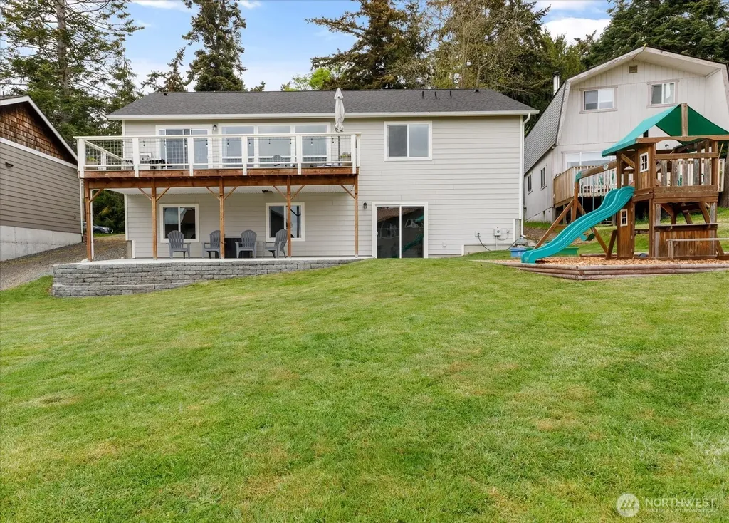 1070 Halsey Drive Coupeville WA 98239