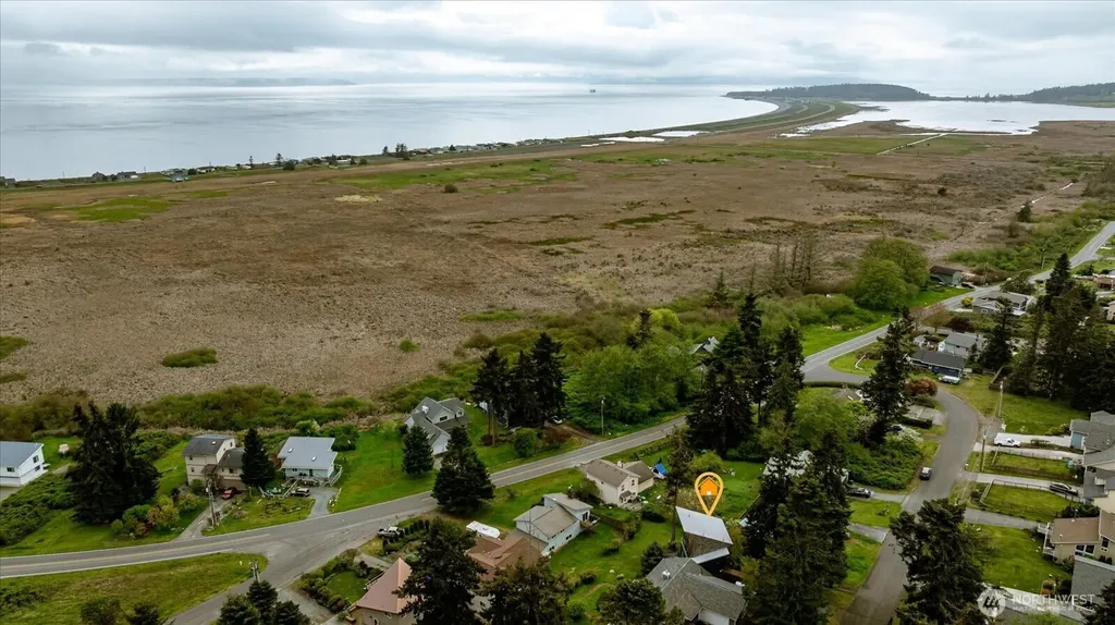 1060 Halsey Drive Coupeville WA 98239