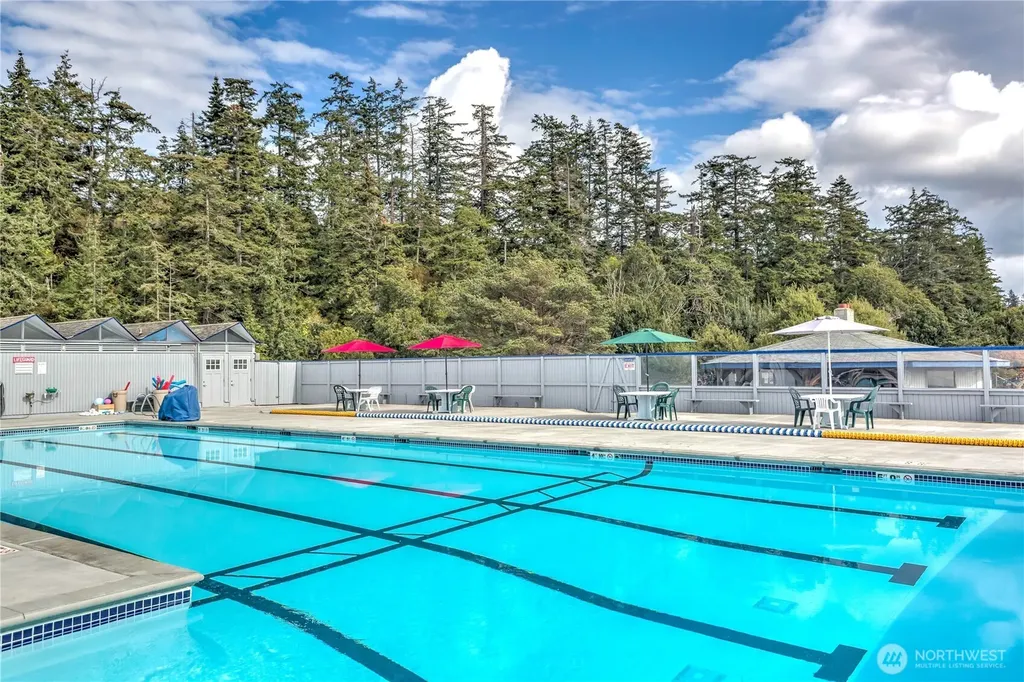1060 Halsey Drive Coupeville WA 98239