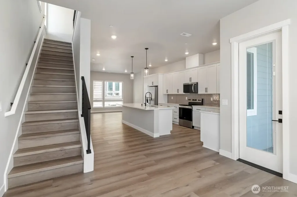 12814 66th Avenue S Seattle WA 98178